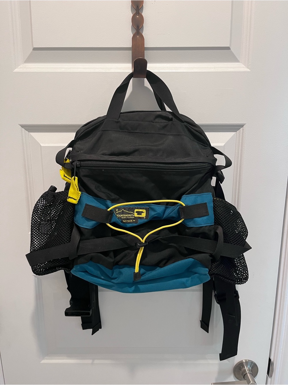 Mountain Smith black and Teal Men's Outdoor Backpack with Yellow Accents by